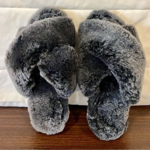 Anthropologie Emu Australia Women’s Sheepskin Slippers